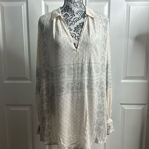 Free People Long Sleeve Peep Hole Blouse S READ
